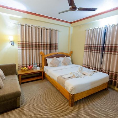 Paradise Boutique Hotel Pokhara Dış mekan fotoğraf