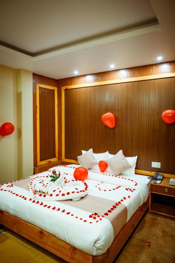 Paradise Boutique Hotel Pokhara Dış mekan fotoğraf