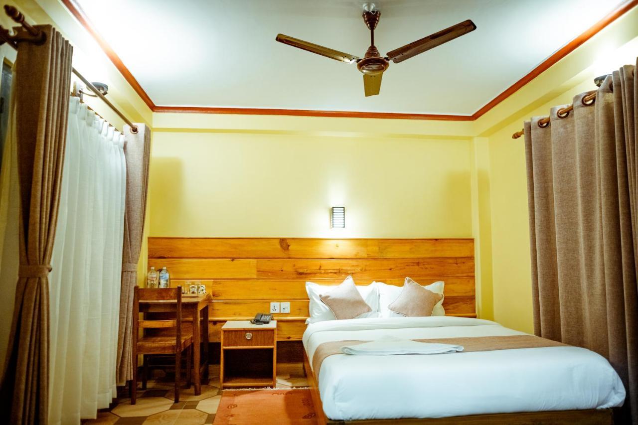 Paradise Boutique Hotel Pokhara Dış mekan fotoğraf